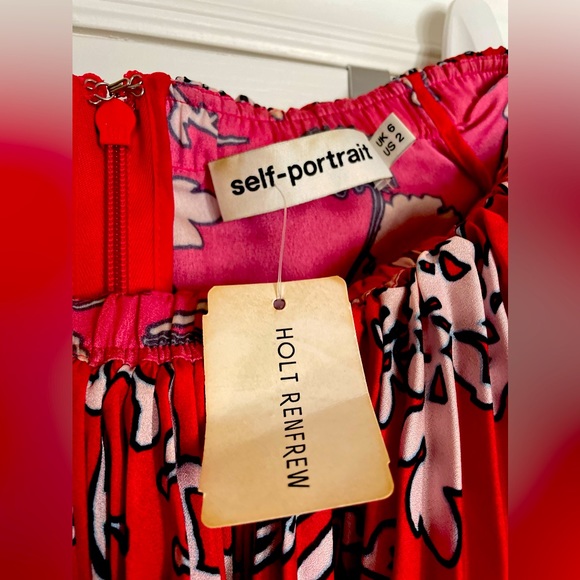 I am selling a red floral dress from Holt Renfrew! - Picture 4 of 5